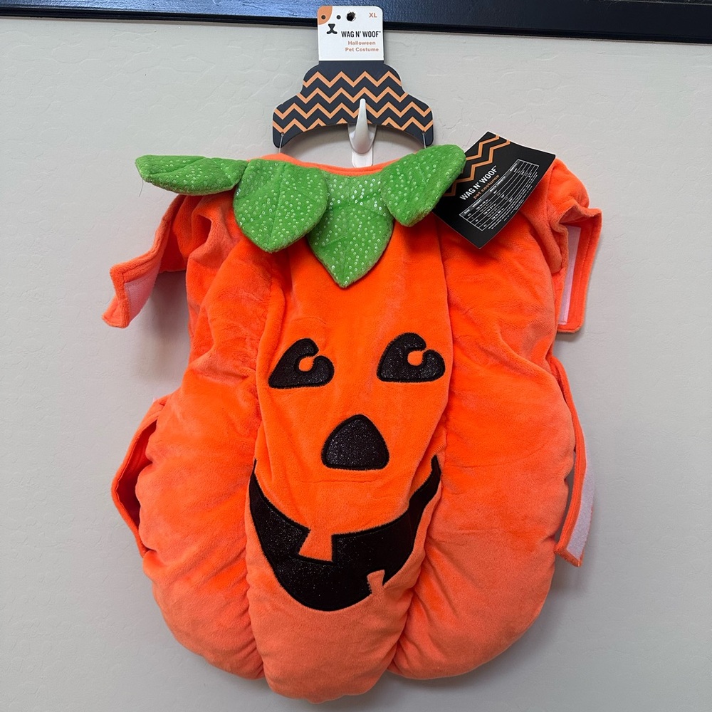 Wag n' Woof Pumpkin Pet Costume